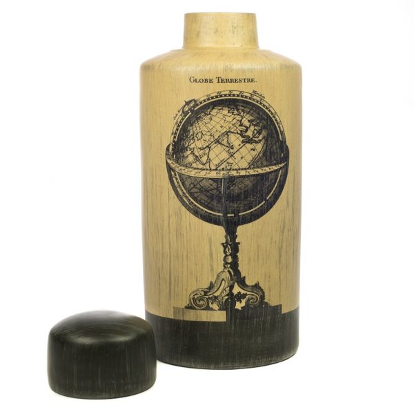 Jarrón decorativo para realzar espacios elegantes