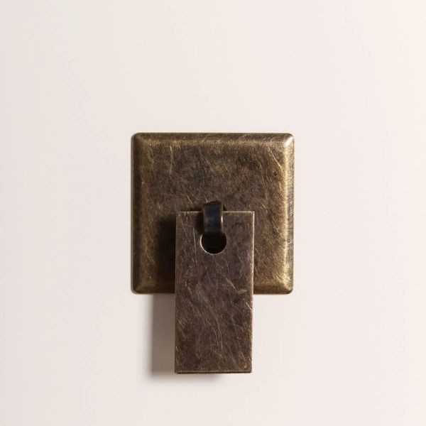 MUEBLE ORIENTAL 8 CAJONES  BLANCO 130X24X50